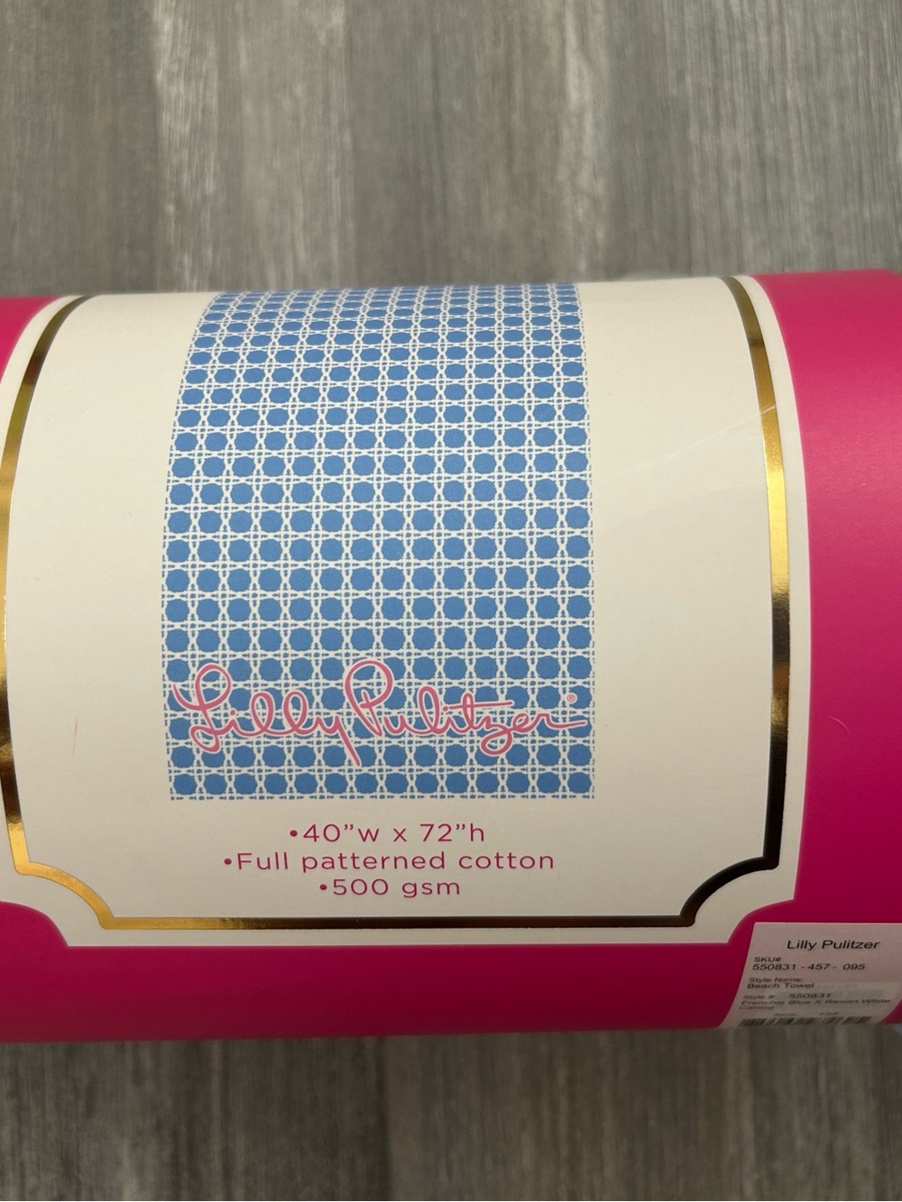 NWT Lilly Pulitzer Beach towel, 40 X 72, Frenchie Blue X Resort white Caning - Picture 6 of 11